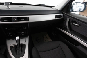 Седан BMW 3 серия 2011 года, 1129000 рублей, Красноярск