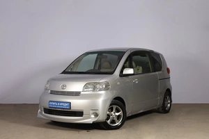 Минивэн Toyota Porte 2005 года, 659000 рублей, Новосибирск