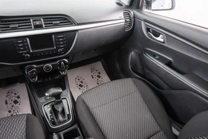 Седан Kia Rio 2019 года, 1469000 рублей, Красноярск