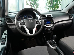 Седан Hyundai Solaris 2011 года, 498000 рублей, Тверь
