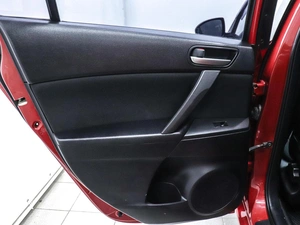 Седан Mazda 3 2011 года, 845000 рублей, Красноярск