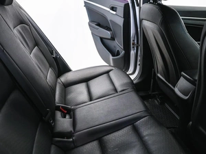 Седан Hyundai Avante 2019 года, 1600000 рублей, Красноярск