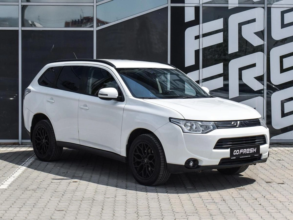Внедорожник Mitsubishi Outlander 2012 года, 1250000 рублей, Краснодар