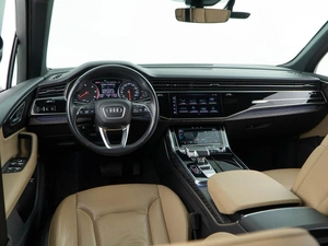 Внедорожник Audi Q7 2020 года, 6363444 рублей, Москва