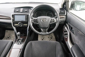 Седан Toyota Premio 2017 года, 1749000 рублей, Красноярск