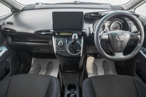 Минивэн Toyota Wish 2010 года, 1239000 рублей, Барнаул