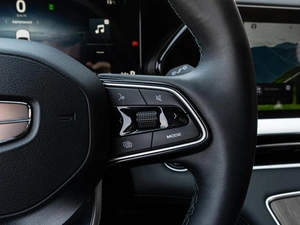 Внедорожник Geely Monjaro 2025 года, 4040000 рублей, Краснодар