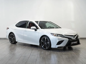 Седан Toyota Camry 2018 года, 2499000 рублей, Саратов