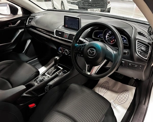 Хетчбэк Mazda Axela 2016 года, 1247000 рублей, Красноярск