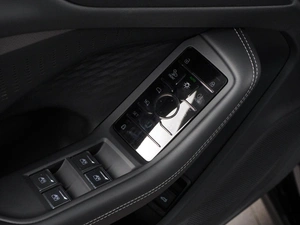 Седан Audi A5L 2025 года, 5760000 рублей, Красный Пахарь