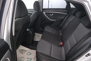 Хетчбэк Hyundai i30 2013 года, 849000 рублей, Красноярск