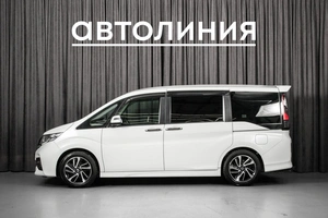 Минивэн Honda Stepwgn Spada 2015 года, 2150000 рублей, Красноярск