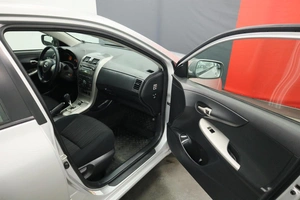 Седан Toyota Corolla 2007 года, 830000 рублей, Курск