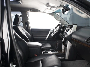 Внедорожник Toyota Land Cruiser Prado 2009 года, 2860000 рублей, Омск