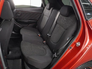 Хетчбэк Kia Rio 2012 года, 799000 рублей, Воронеж