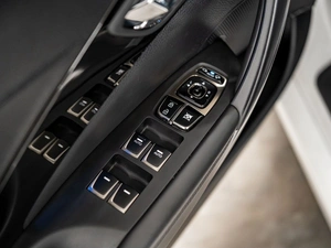 Седан Hyundai Grandeur 2013 года, 1680000 рублей, Красноярск