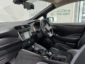 Хетчбэк Nissan Leaf 2018 года, 1799000 рублей, Красноярск