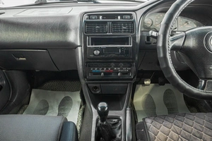 Седан Toyota Carina 1986 года, 289000 рублей, Барнаул