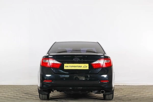 Седан Toyota Camry 2013 года, 1649000 рублей, Тюмень
