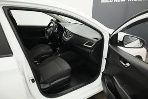 Седан Hyundai Solaris 2020 года, 1665000 рублей, Курск