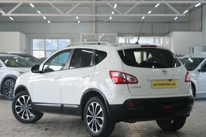 Внедорожник Nissan Qashqai 2011 года, 1289000 рублей, Омск
