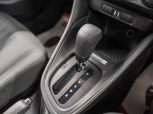 Хетчбэк Toyota Yaris 2020 года, 1280000 рублей, Красноярск