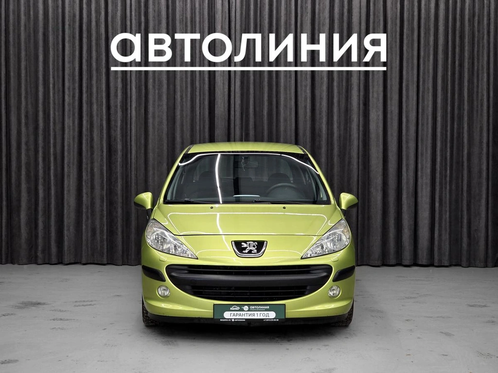 Хетчбэк Peugeot 207 2008 года, 395000 рублей, Красноярск