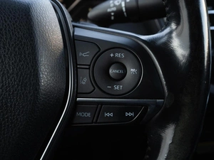 Седан Toyota Camry 2018 года, 2310000 рублей, Самара