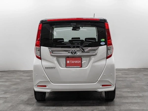 Минивэн Toyota Roomy 2020 года, 1080000 рублей, Красноярск