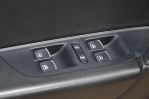 Внедорожник Volkswagen Touareg 2013 года, 2099000 рублей, Омск