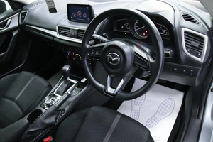 Седан Mazda Axela 2017 года, 1378000 рублей, Солонцы