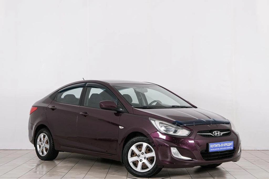 Седан Hyundai Solaris 2012 года, 949000 рублей, Красноярск