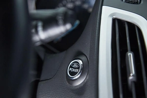 Хетчбэк Ford Focus 2013 года, 799000 рублей, Красноярск