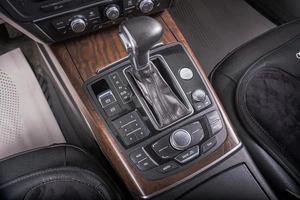 Седан Audi A6 2012 года, 1599000 рублей, Томск