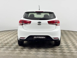 Хетчбэк Kia Rio 2016 года, 975200 рублей, Казань