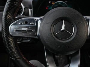 Хетчбэк Mercedes-benz A-класс 2018 года, 2199000 рублей, Кирилловка