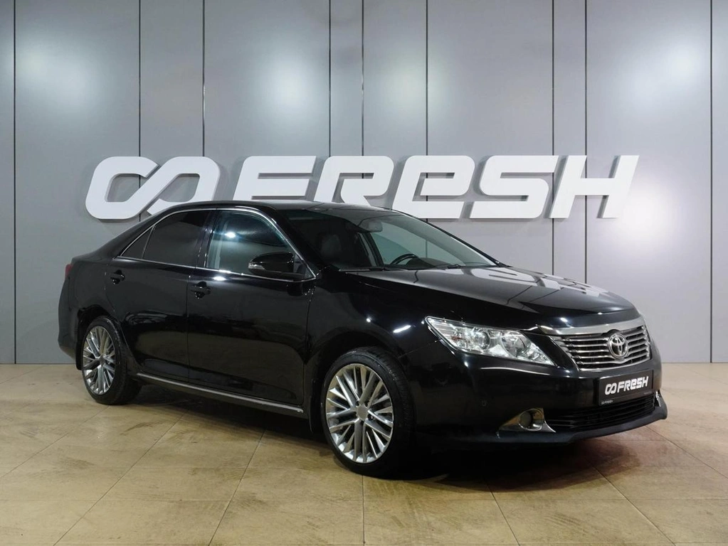 Седан Toyota Camry 2014 года, 1850000 рублей, Воронеж