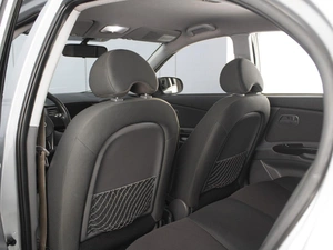 Седан Kia Rio 2010 года, 460000 рублей, Омск