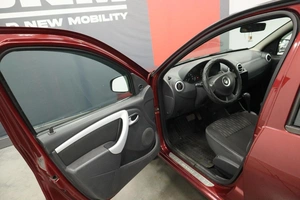 Хэтчбек Renault Sandero 2011 года, 630000 рублей, Курск
