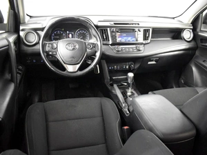 Внедорожник Toyota RAV4 2016 года, 2498900 рублей, Казань