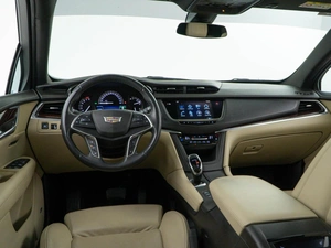 Внедорожник Cadillac XT5 2017 года, 2749050 рублей, Москва
