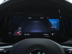 Хетчбэк Volkswagen Golf 2022 года, 2798444 рублей, Москва