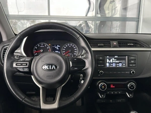 Седан Kia Rio 2021 года, 1450000 рублей, Уфа