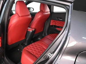 Внедорожник Toyota C-HR 2018 года, 2399000 рублей, Аксай