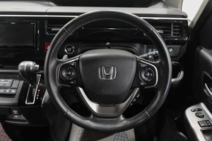 Минивэн Honda Stepwgn 2021 года, 2639000 рублей, Новокузнецк