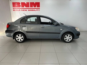 Седан Kia Rio 2007 года, 640000 рублей, Смоленск