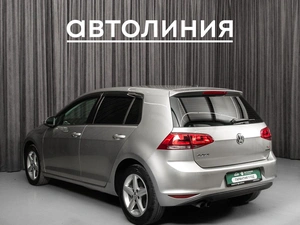 Хетчбэк Volkswagen Golf 2013 года, 1250000 рублей, Красноярск