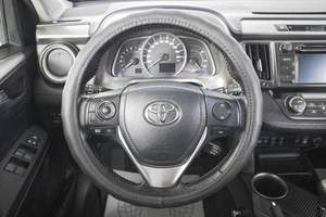 Внедорожник Toyota RAV4 2015 года, 2649000 рублей, Кемерово