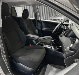 Внедорожник Toyota RAV4 2017 года, 2497000 рублей, Красноярск