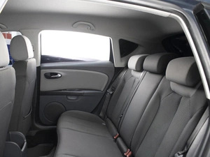 Хетчбэк SEAT Leon 2008 года, 570000 рублей, Омск